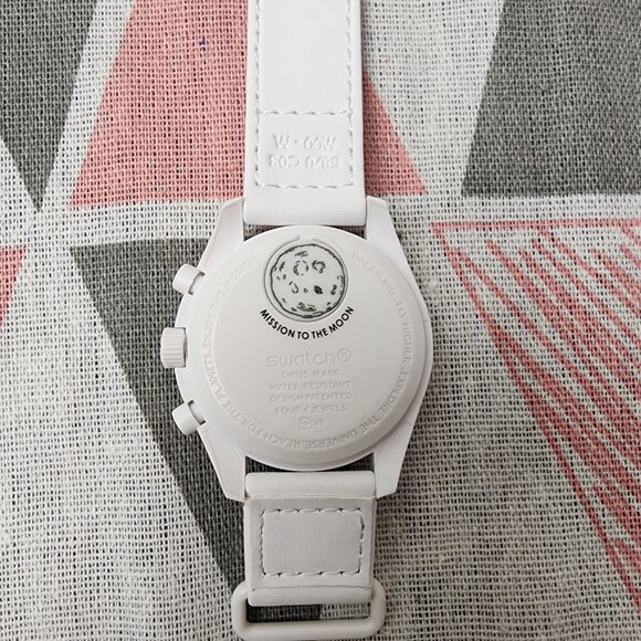 🍊Swatch X Omega Mission To The Moonphase - FULL MOON - Picture 2 of 5